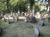 Старое Еврейское Кладбище, где не разрешают фотографировать:)